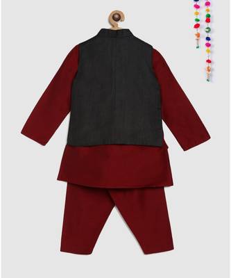 full sleeves kurta and pajama- maroon, with black tussar silk jacket with brooch 2