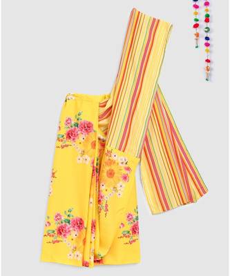 yellow pre stitched saree in 2 prints 7