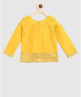yellow gota patti lehnga with contrast choli 4