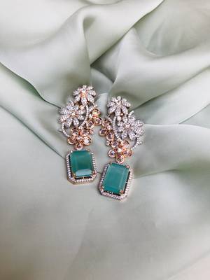 Gold earrings 2