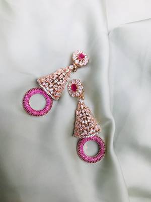 Gold earrings 1