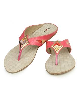 Beautiful Peach color synthetic material flats for womens 3