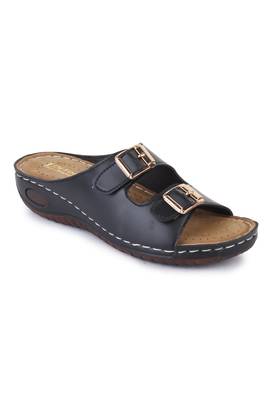 Beautiful Black color synthetic material flats for women 3