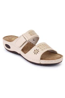 Beautiful Cream color synthetic material flats for women 3
