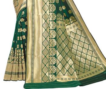 women green woven art silk saree with blouse 3