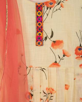 sleeveless peplum choli with lehnga 3
