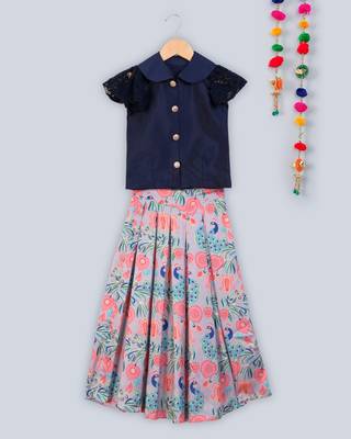 short sleeved choli with printed lehnga 3