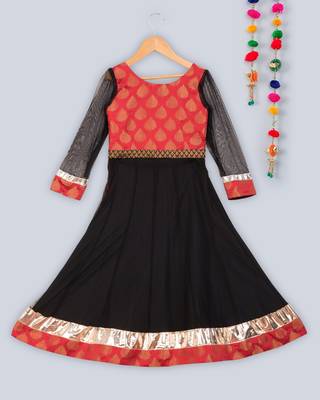 full length full sleeves kurta with lehnga 4