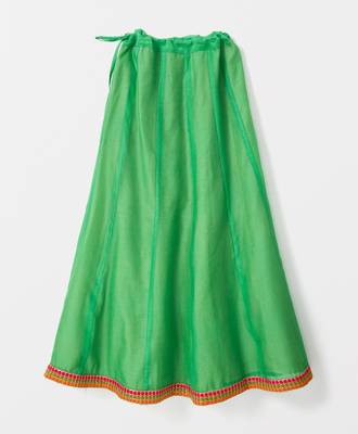 sleeveless brocade choli with contrast chanderi lehnga 5