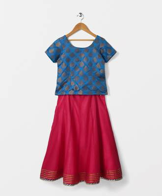 cape sleeves brocade choli with contrast lehnga 1