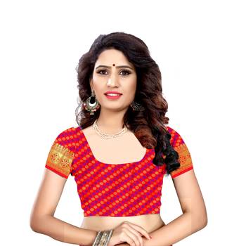 green woven art silk saree with blouse 5