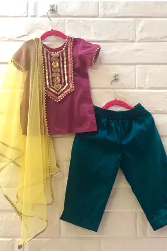 Magenta And Green  Kurta Pant Set