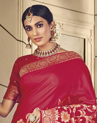 Red woven banarasi silk saree with blouse 3