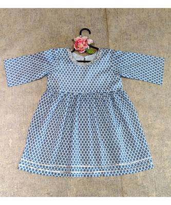 Blue And White Printed Kurta Set 3