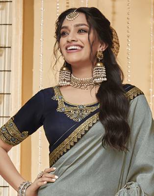 Grey embroidered silk blend saree with blouse 3