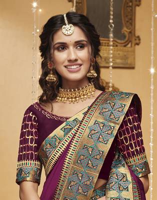 Magenta embroidered silk blend saree with blouse 3