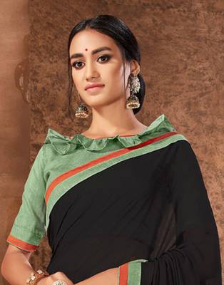 Black printed georgette saree with blouse 3