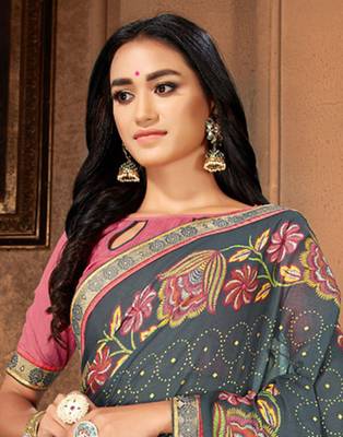 Grey printed georgette saree with blouse 3