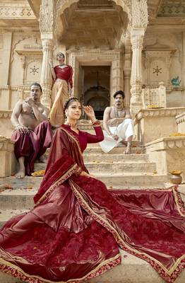 Red embroidered lycra saree with blouse 2