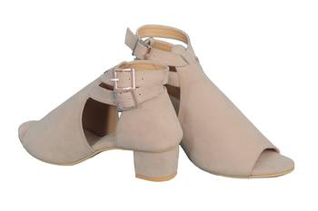 women and girls comfort heel boot  3