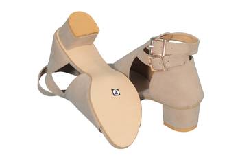 women and girls comfort heel boot  4