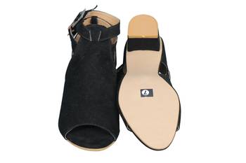 women and girls comfort heel boot  4