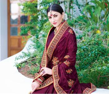 Purple embroidered georgette saree with blouse 2