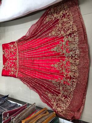 Maroon embroidered santoon salwar 3