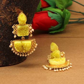 Yellow Danglers Drops 2