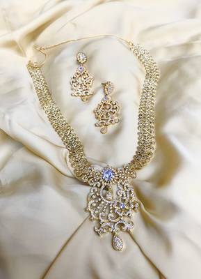 Gold necklaces 2