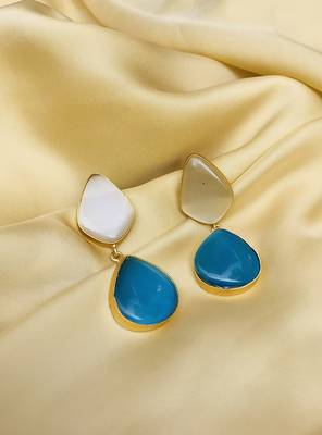 Gold stone earrings 1