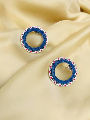 Gold earrings 1