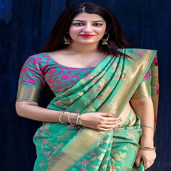 Green woven banarasi silk saree with blouse 2
