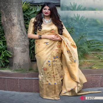 Beige woven banarasi silk saree with blouse 1