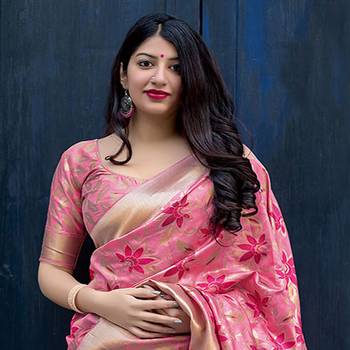 Pink woven silk blend saree with blouse 2
