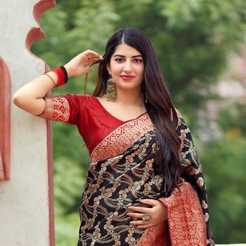 Black woven banarasi silk saree with blouse 3
