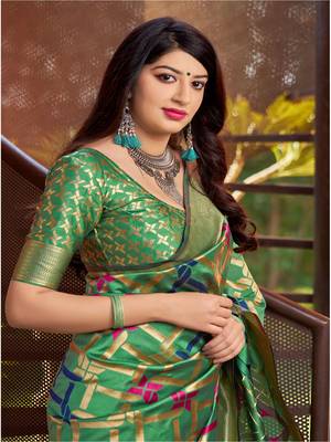 Green woven banarasi silk saree with blouse 2