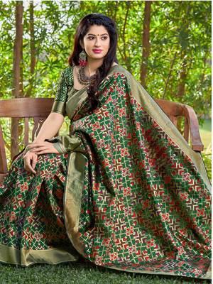 Green woven banarasi silk saree with blouse 2