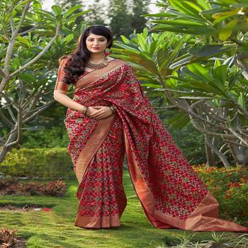 Rani pink woven banarasi silk saree with blouse 1
