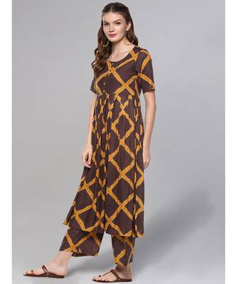 Printed Flared Kurta Set 4