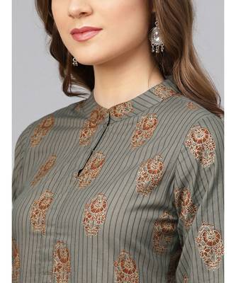 Grey Gold Print Kurta With Printed White Gold Pants 2