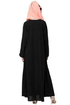 Black Plain Casual Abaya With Piping In Sleeves 4