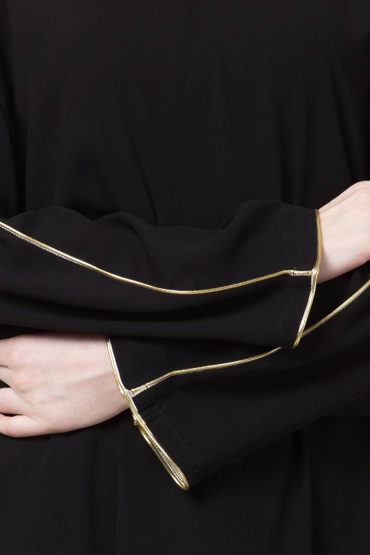 Black Plain Casual Abaya With Piping In Sleeves
