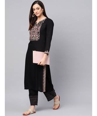 Embroidered Kurta With Pants 1