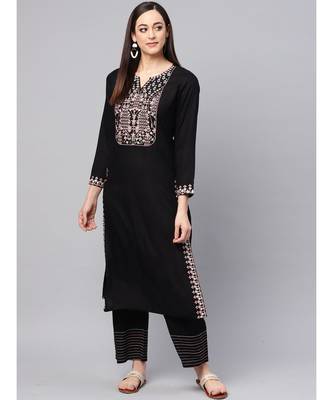 Embroidered Kurta With Pants 2