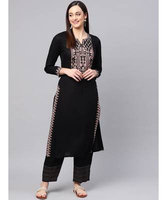 Embroidered Kurta With Pants 3