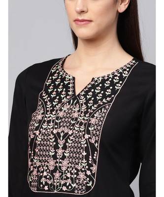 Embroidered Kurta With Pants 4