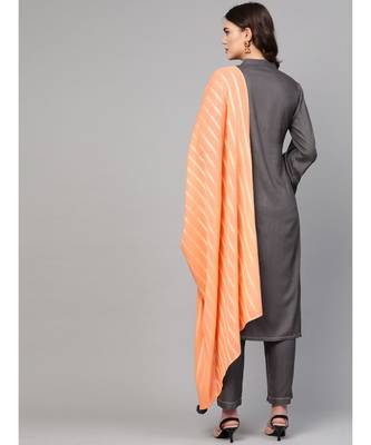 Grey Solid Rayon Kurta Set With Art Silk Dupatta 4