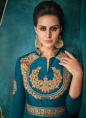 Dark green Silk Blend Anarkali Salwar Kameez 2