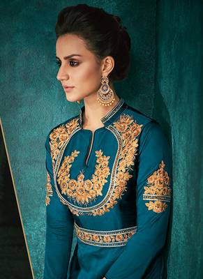 Dark green Silk Blend Anarkali Salwar Kameez 3